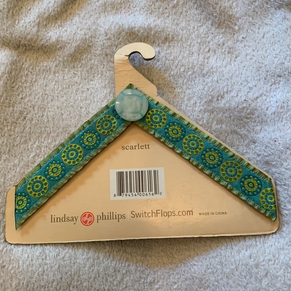 BRAND NEW SwitchFlops by Lindsay Phillips. “Scarlett” pattern. Size Medium. - Picture 2 of 6